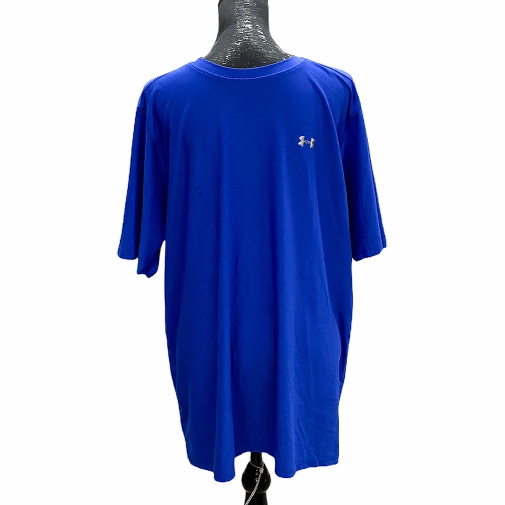 UNDER ARMOUR Shirt